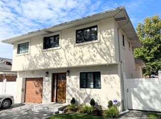 224-69 76th Rd, Oakland Gardens, NY 11364