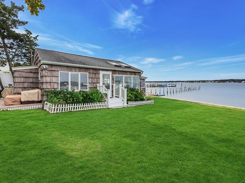 46 Rampasture Rd, Hampton Bays, NY 11946 Zillow