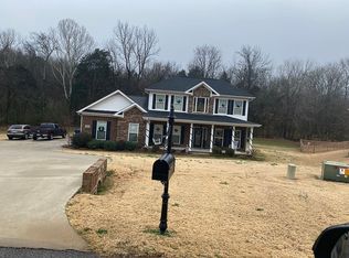 214 Blackoak Dr NE, Huntsville, AL 35811