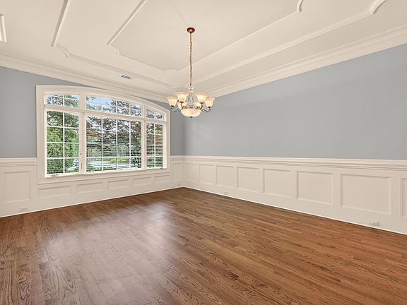 5th image of 105 Treetops Ct