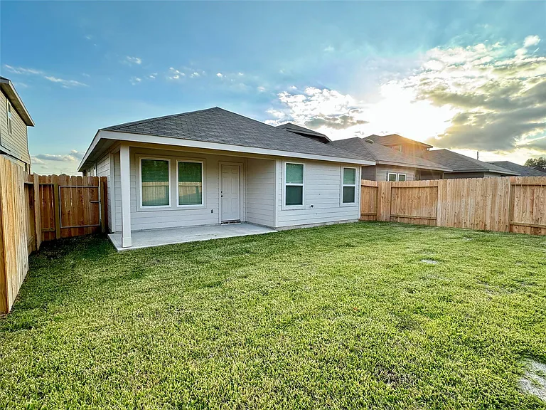 1746 Windstone Ridge Dr — Photo 18