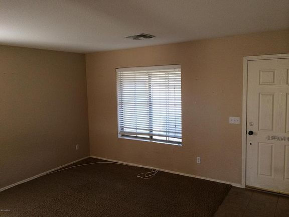 4th image of 15909 W Crocus Dr