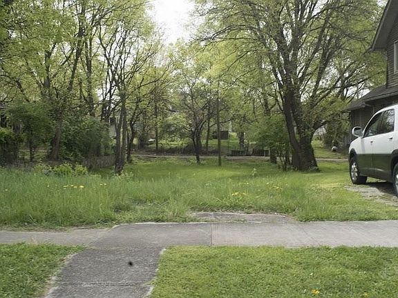 2nd image of 2008 NE Washington Ave