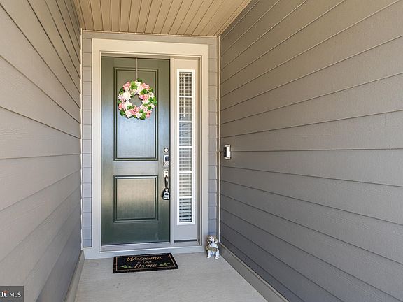 5th image of 148 Milkweed Dr