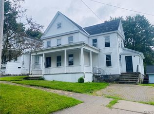 258 W 8th St, Oswego, NY 13126