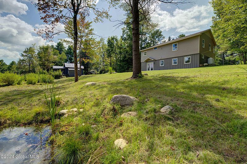 4th image of 266 Kunz Road