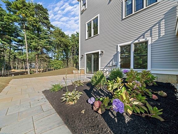 5th image of 336 Country Club Way