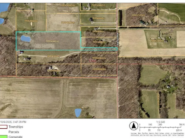 3923 Veatch Rd, Gambier, OH 43022