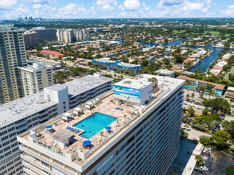 4020 Galt Ocean Dr #1807 — Photo 42