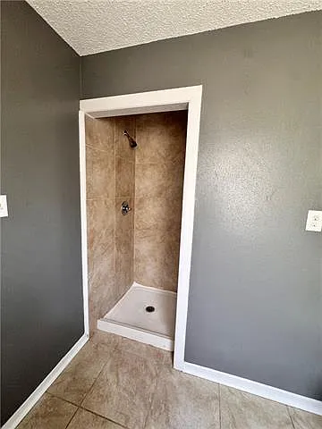 374 Highland Dr — Photo 10