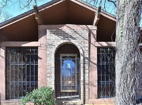 2nd image of 1528 Barron Ln