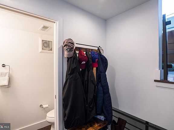 5th image of 1351 S Garnet St