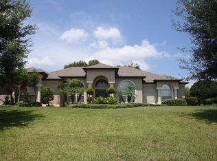27411 Highlander Ct, Yalaha, FL 34797