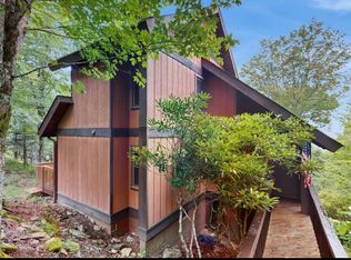 1039 Charter Hills Rd, Banner Elk, NC 28604