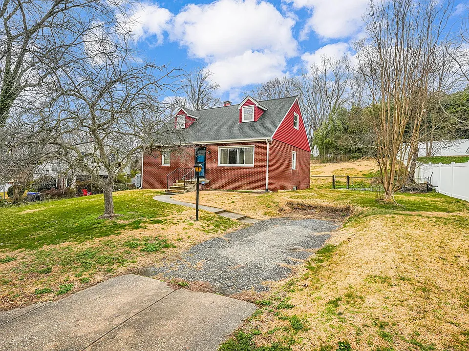 6714 Amherst Rd