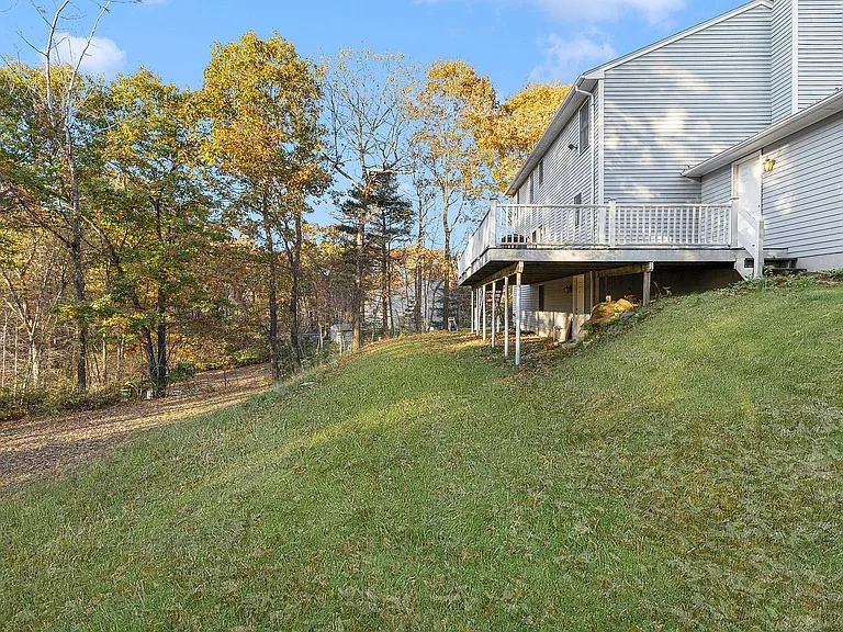 42 Rollingwood Dr — Photo 53