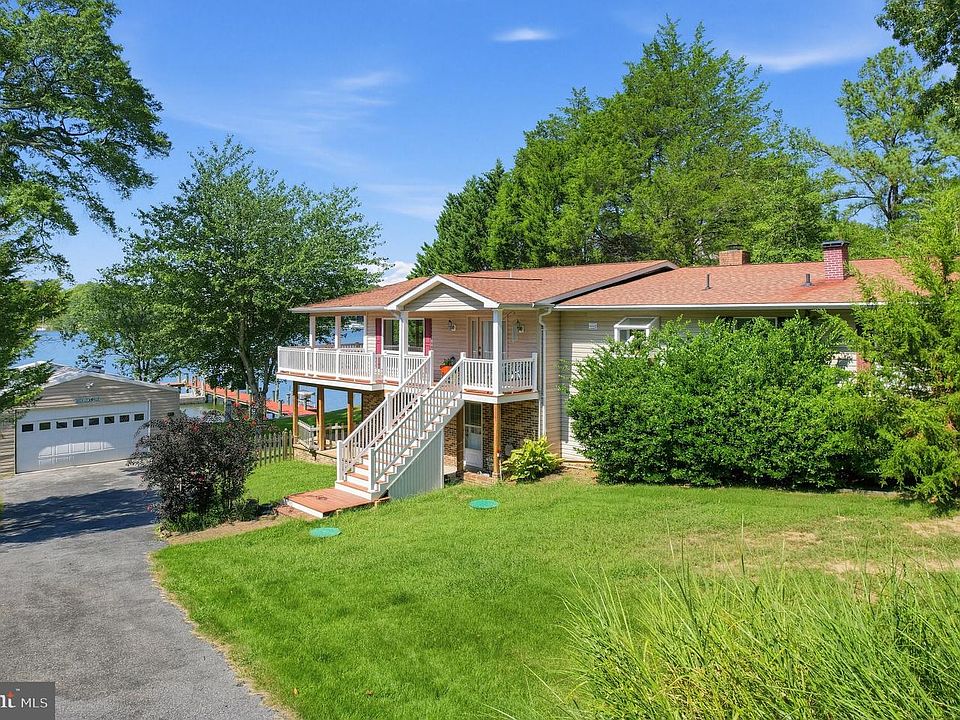 1st image of 373 Deer Dr