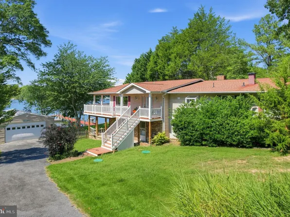 373 Deer Dr, Lusby, MD 20657