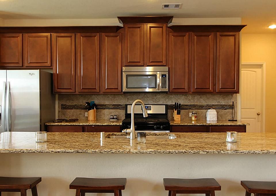 1st image of 4852 Palomar Ln