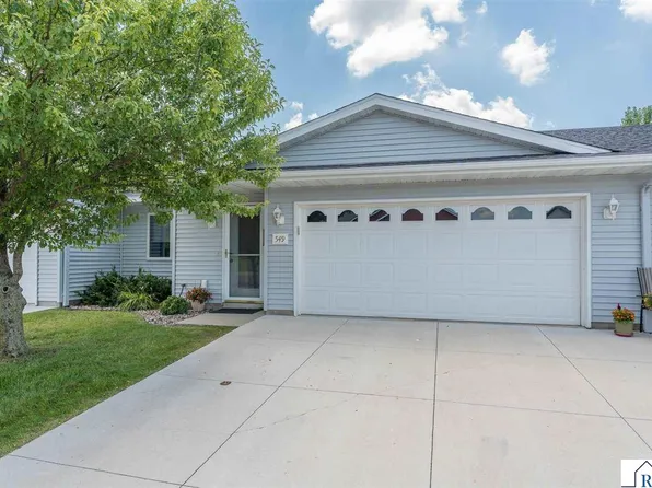 549 Oakwood Dr, Janesville, MN 56048