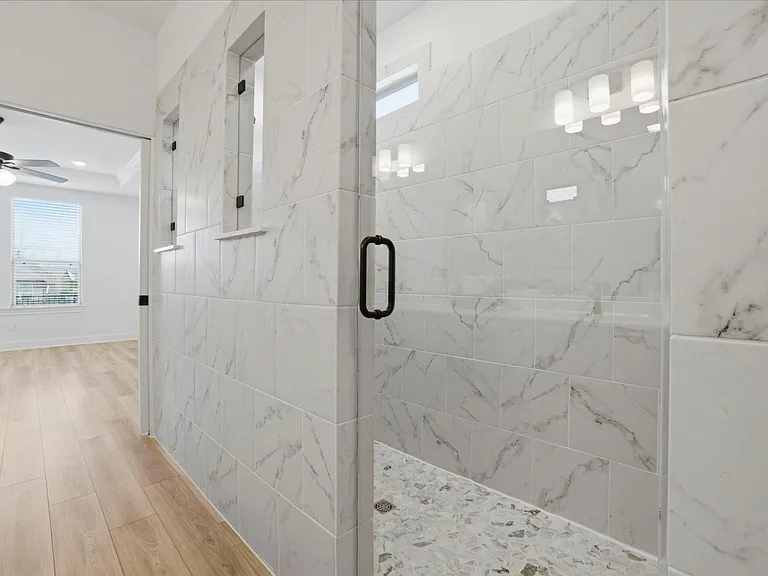 9727 Rockwell Dr — Photo 28