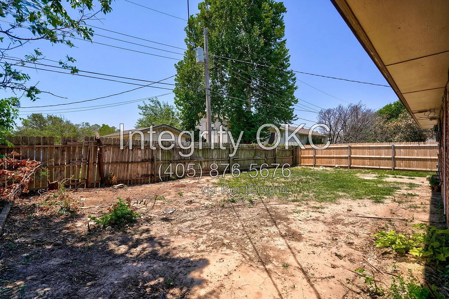 3 bed, 1.5 bath, 1390 sqft, $1,400 — Photo 3