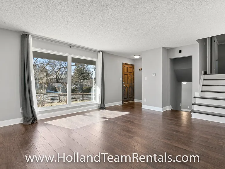 7112 S Franklin St — Photo 4