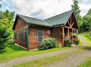 67 Pearl Way, Burnsville, NC 28754