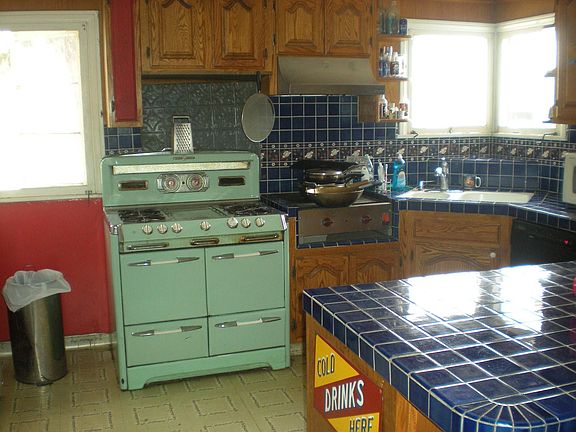 5th image of 2344 Lexington Dr