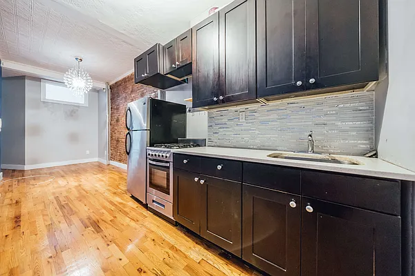 Rented by Nooklyn NYC LLC | media 1