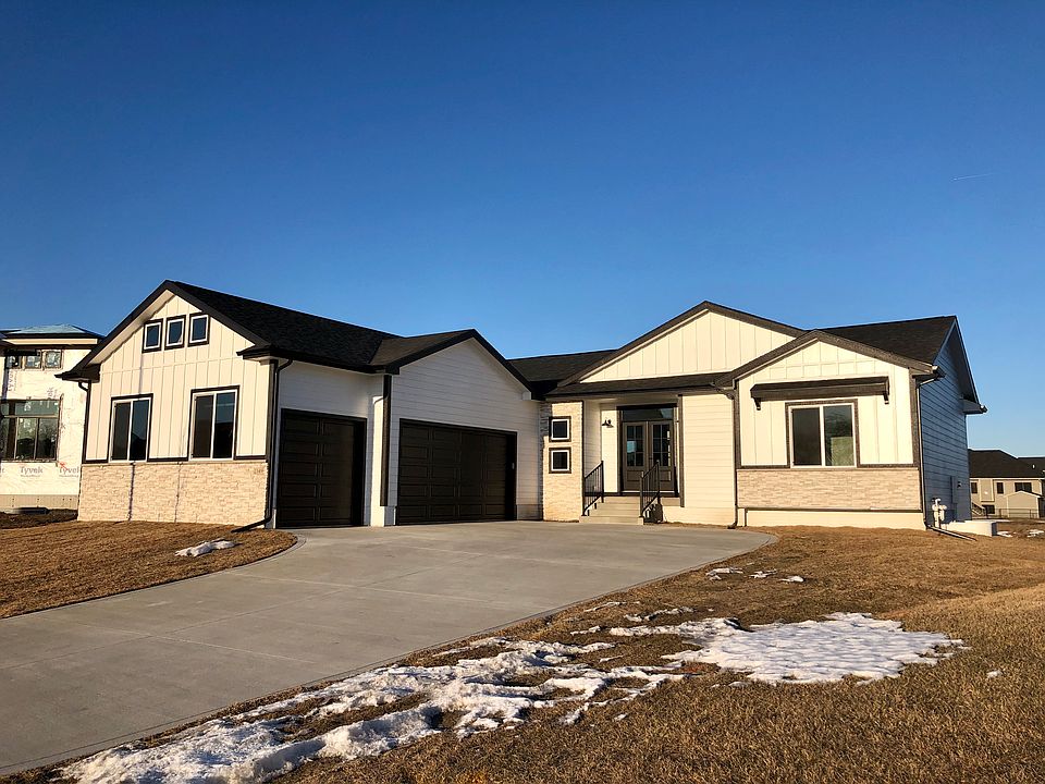 1st image of 2349 Stonewood Ct SW