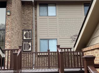 11795 Sycamore Dr #57, Plymouth, MI 48170