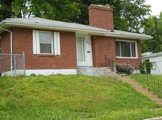 3827 Nelson Dr, Saint Louis, MO 63121