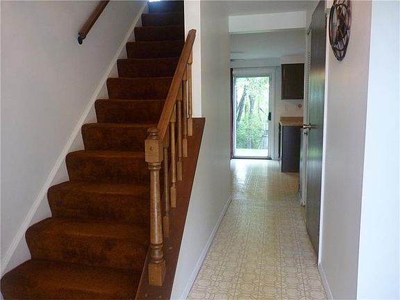 4th image of 708 Hartland Dr