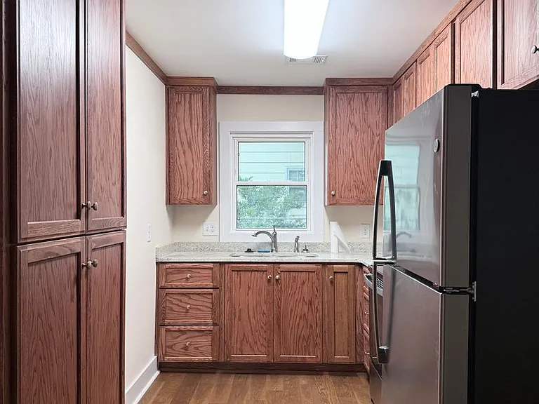 358 W Drake Ave — Photo 5