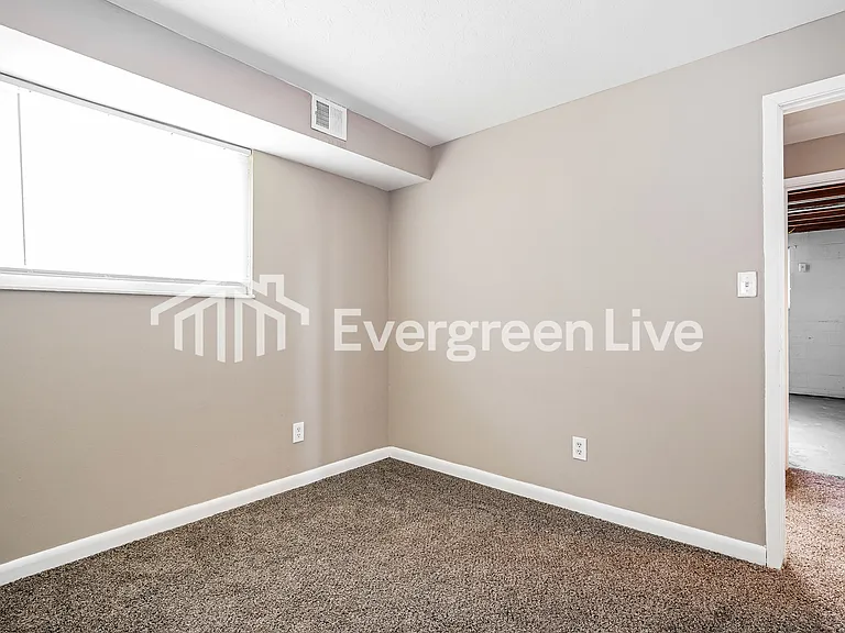 3763 Amwell Rd E — Photo 12