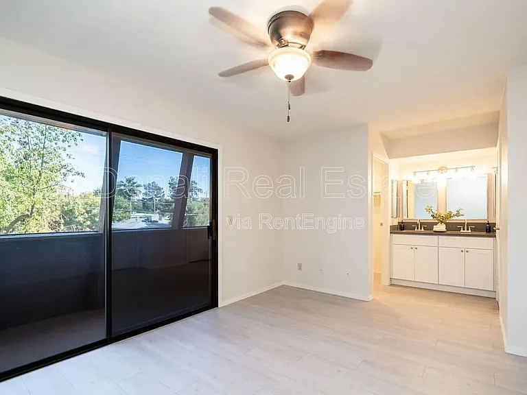 1329 S Mitchell Dr — Photo 15