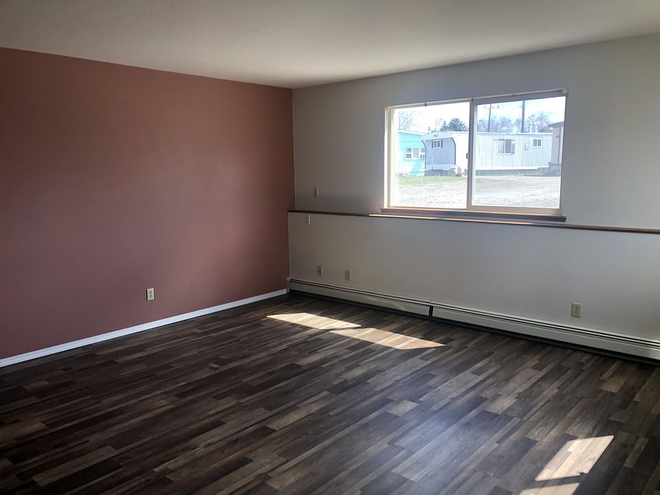 1st image of 94 N Grogan St APT D