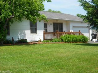 9943 Bright Dr, Windham, OH 44288