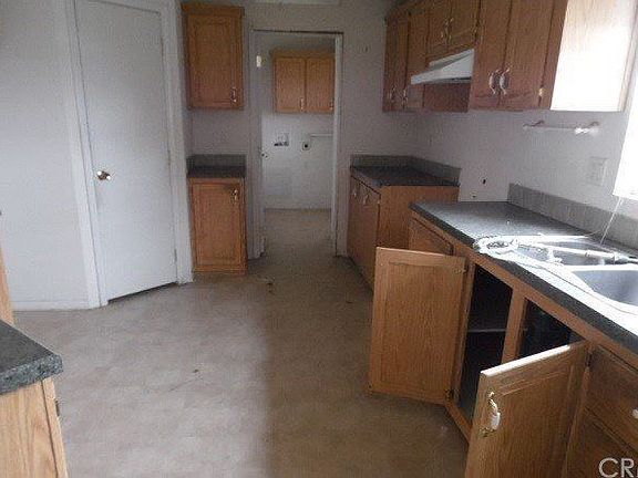 3rd image of 3980 Eureka Ave