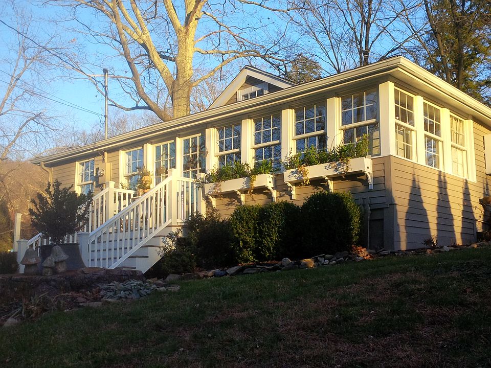 2nd image of 58 Flirtation Ave