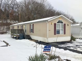 4824 E Golden Cir, High Ridge, MO 63049