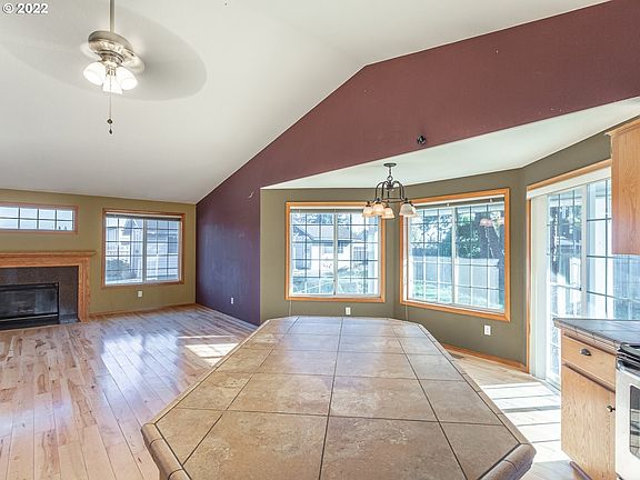 4th image of 14007 NE 9th Ct