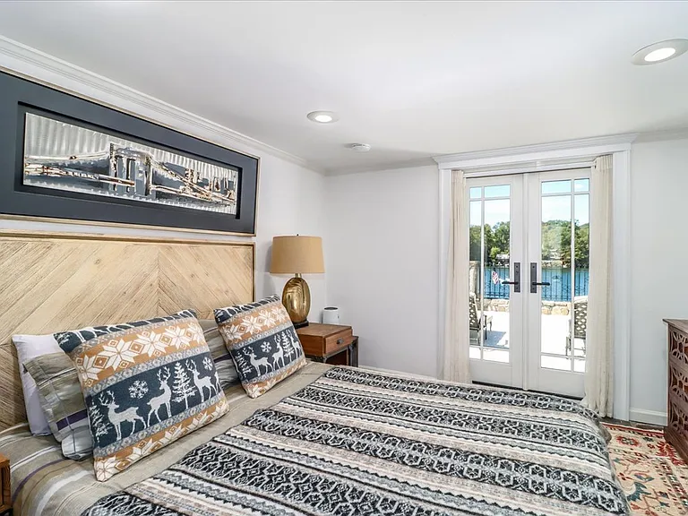 51 S Lake Shore Dr — Photo 30