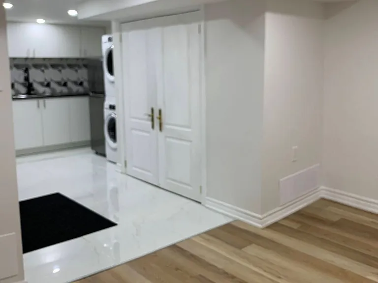 4 Northumberland St #B — Photo 2