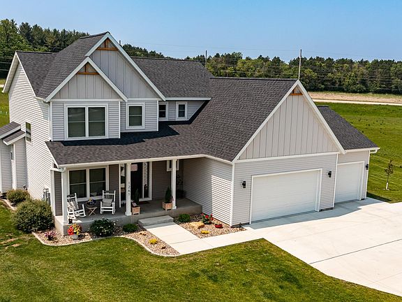 2nd image of 1261 Skyview Cir NW