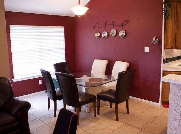 4th image of 8716 Pinecrest Dr