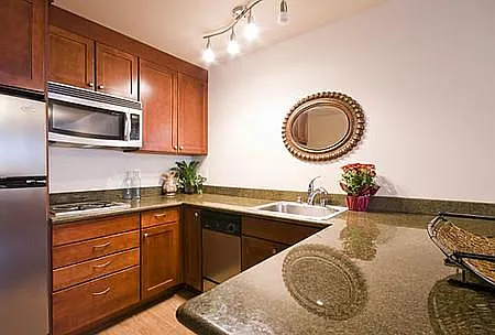 Catalina Apartments