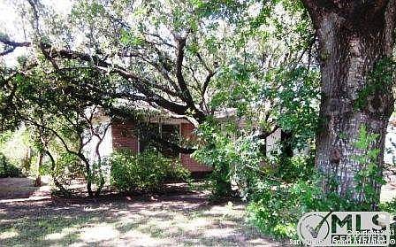 4th image of 454 Pinewood Ln