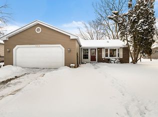171 E Timberlane Dr, Palatine, IL 60067
